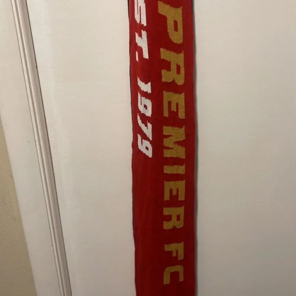 Florida premiere Scarf
